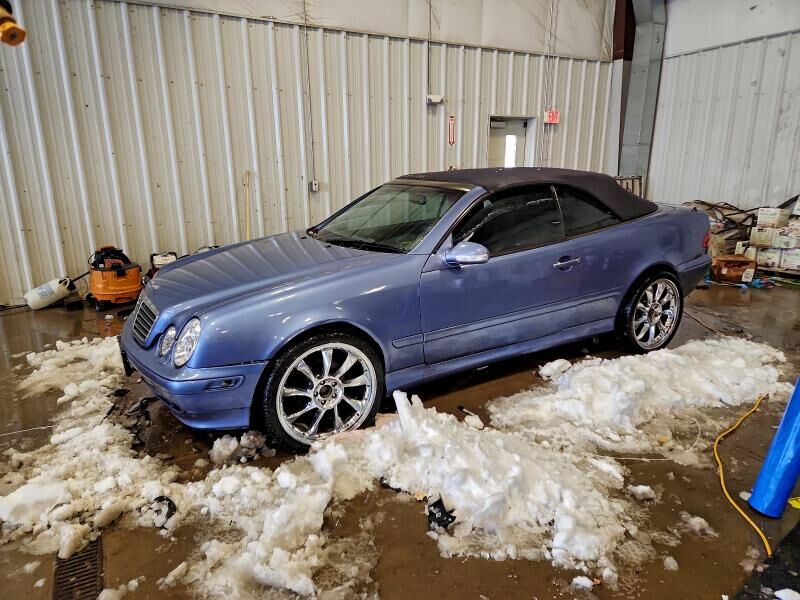 2001 MERCEDES-BENZ CLK-Class