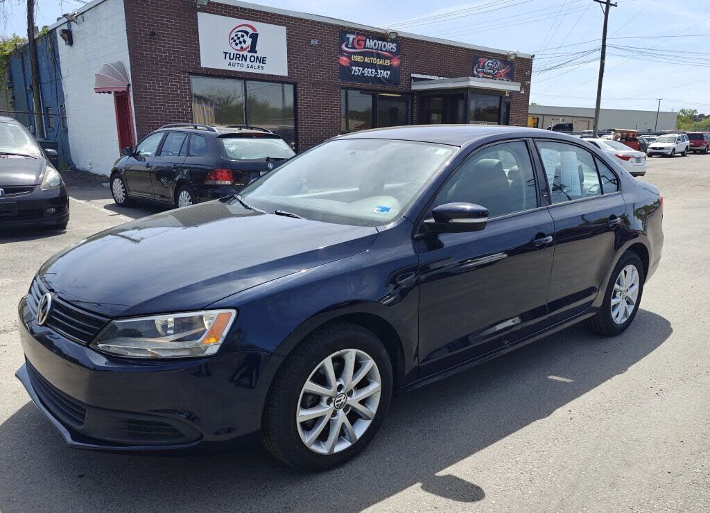 2011 VOLKSWAGEN Jetta
