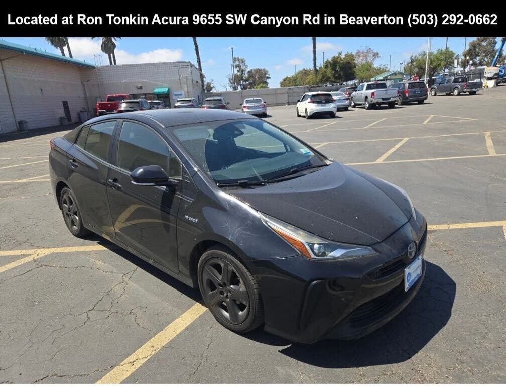 2019 TOYOTA PRIUS