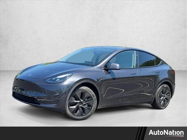 2025 TESLA Model Y