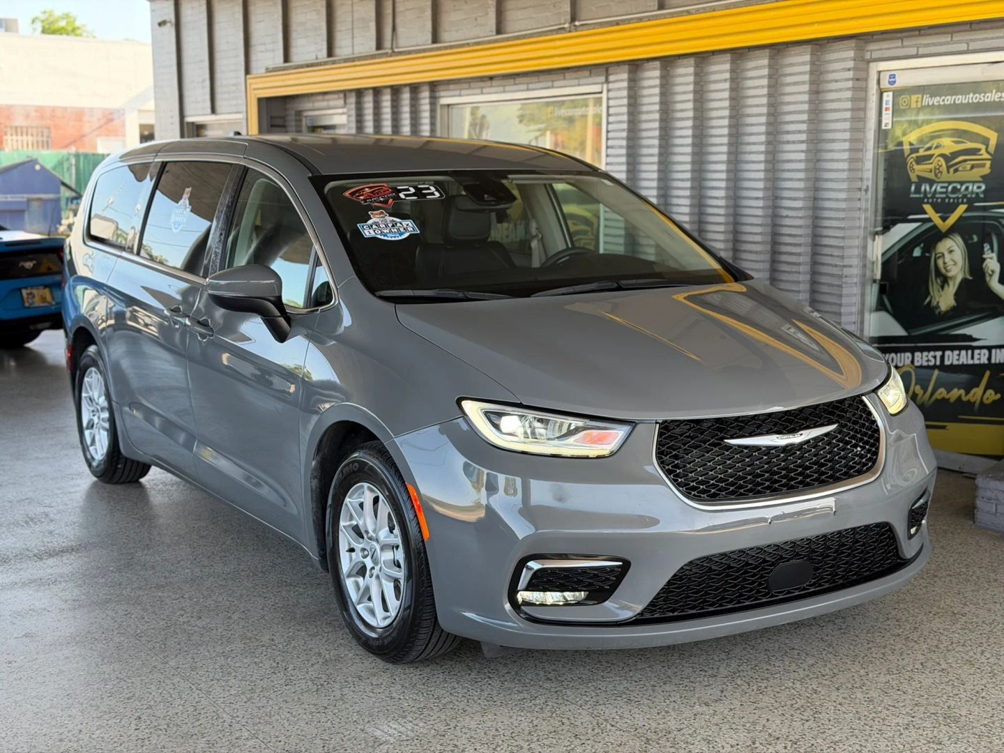 2023 CHRYSLER Pacifica