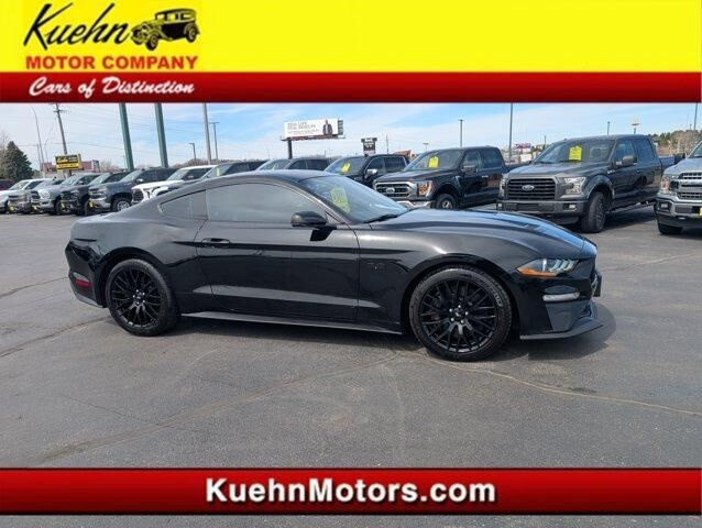 2019 FORD Mustang