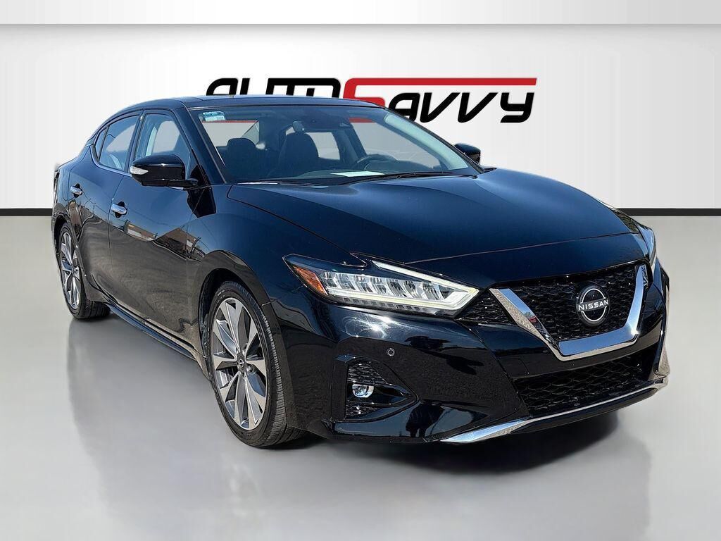 2023 NISSAN Maxima