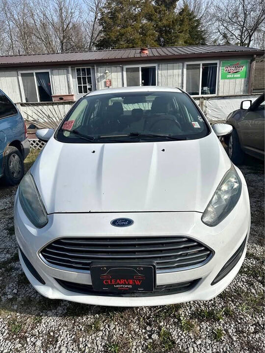 2016 FORD Fiesta