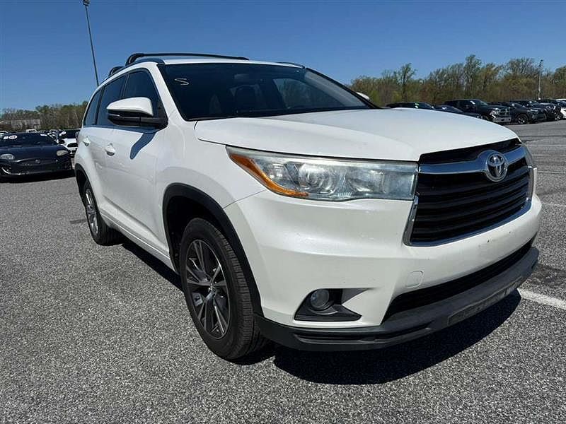 2016 TOYOTA Highlander