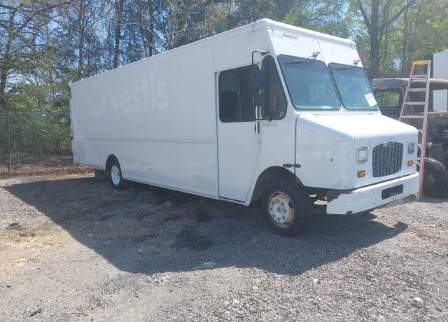 2014 FREIGHTLINER MT 55G Front Gasoline Engine Walk in Van Chassis