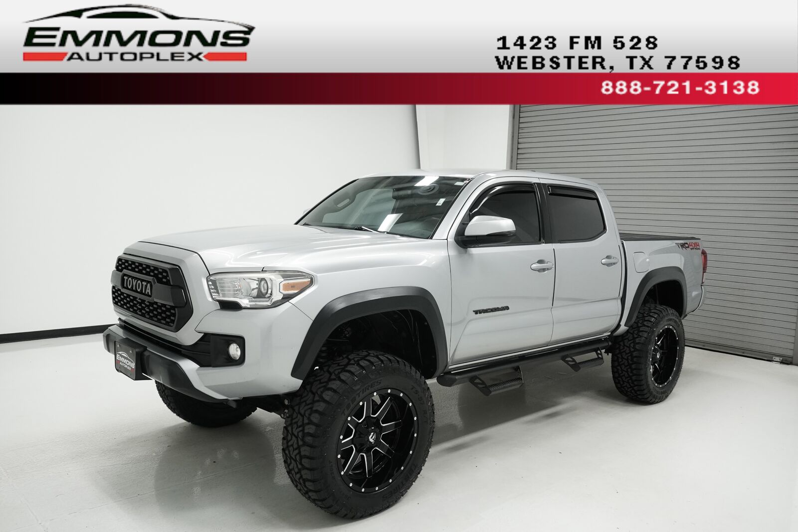 2017 TOYOTA Tacoma