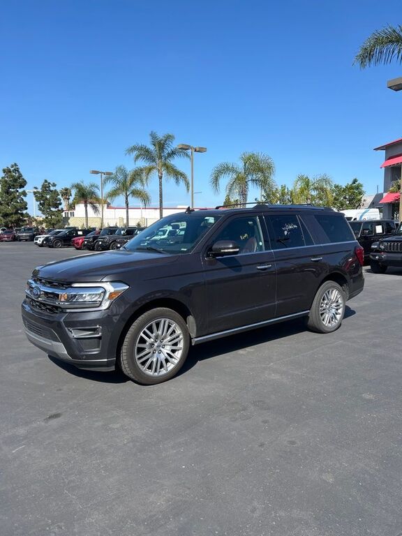 2024 FORD Expedition