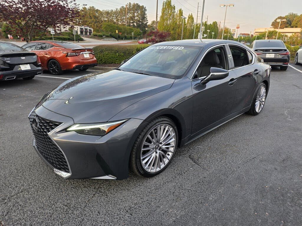 2025 LEXUS IS