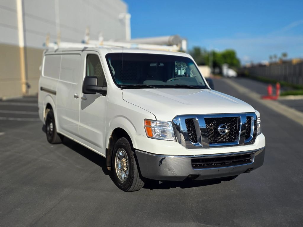 2018 NISSAN NV