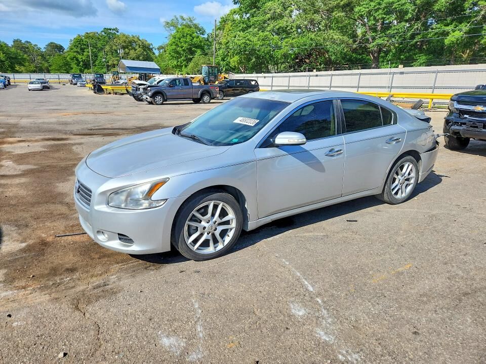 2011 NISSAN Maxima