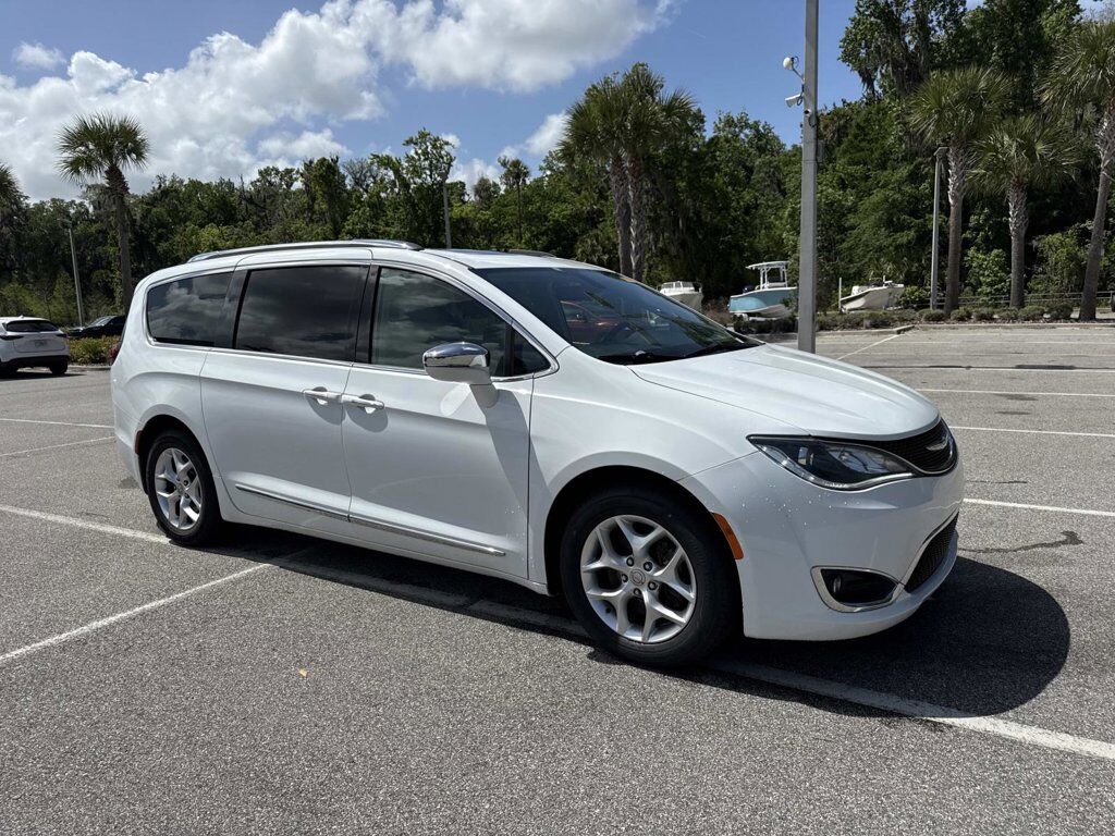 2020 CHRYSLER Pacifica