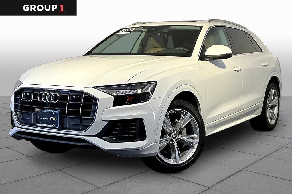 2023 AUDI Q8