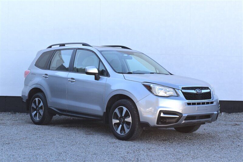 2017 SUBARU Forester
