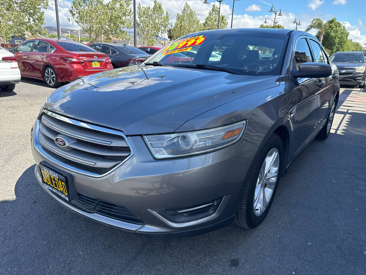 2013 FORD Taurus