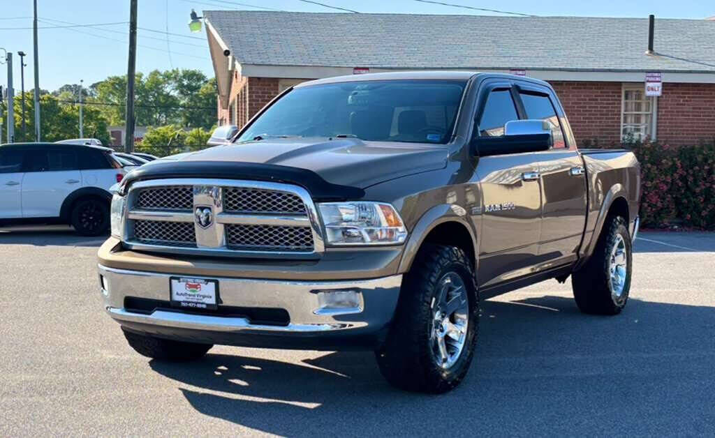 2011 DODGE Ram