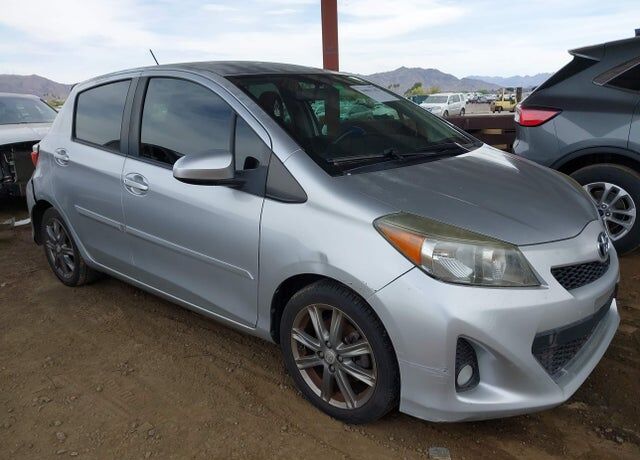 2013 TOYOTA Yaris