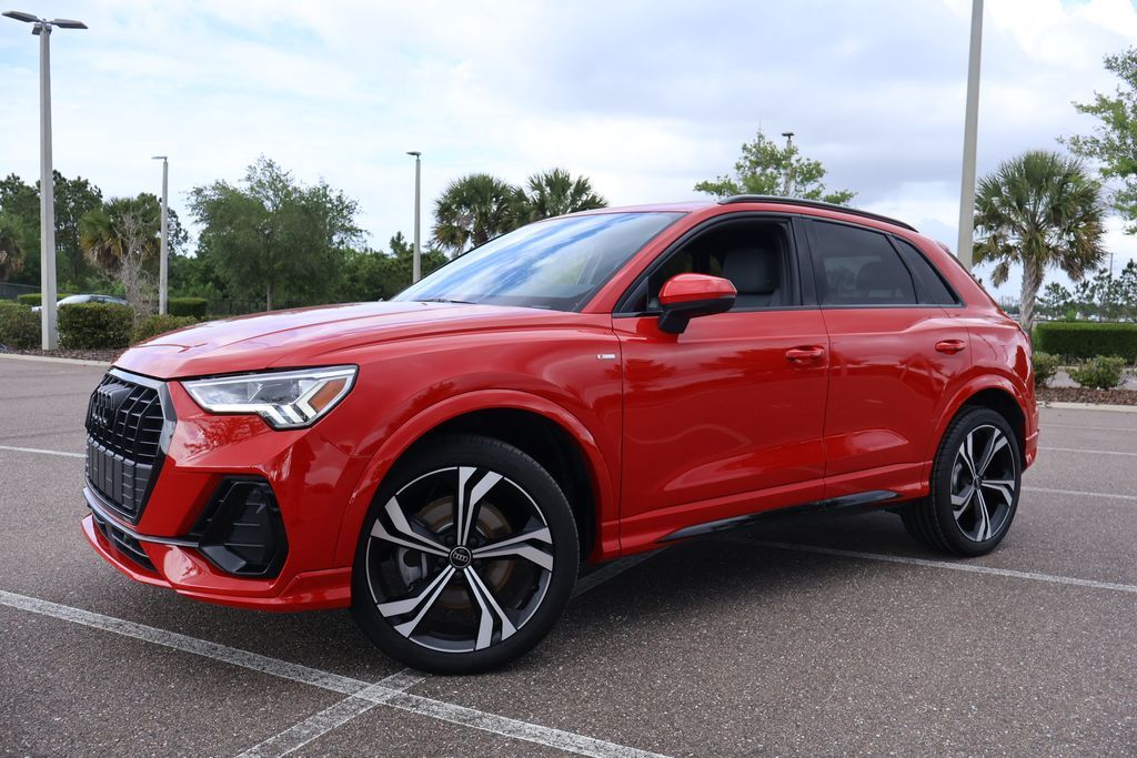 2024 AUDI Q3