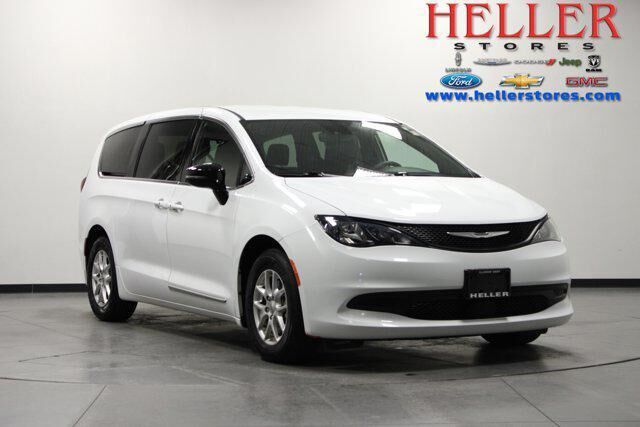 2025 CHRYSLER Voyager