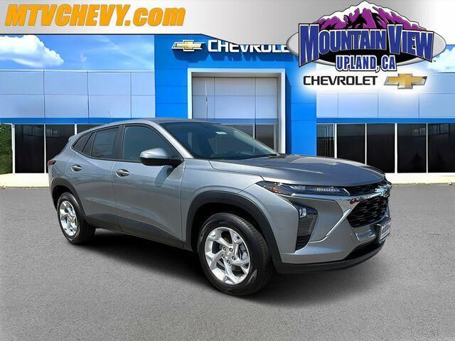 2026 CHEVROLET Trax