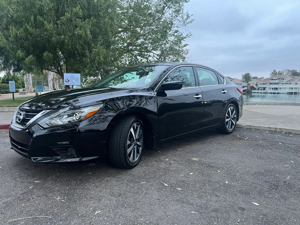 2017 NISSAN Altima