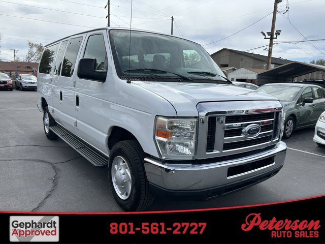 2011 FORD E-350