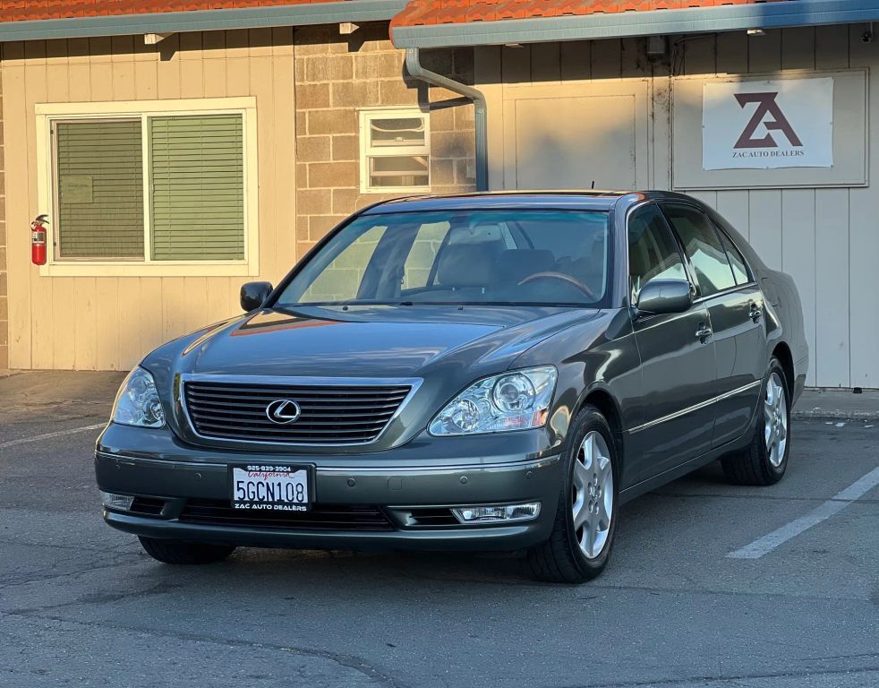 2004 LEXUS LS