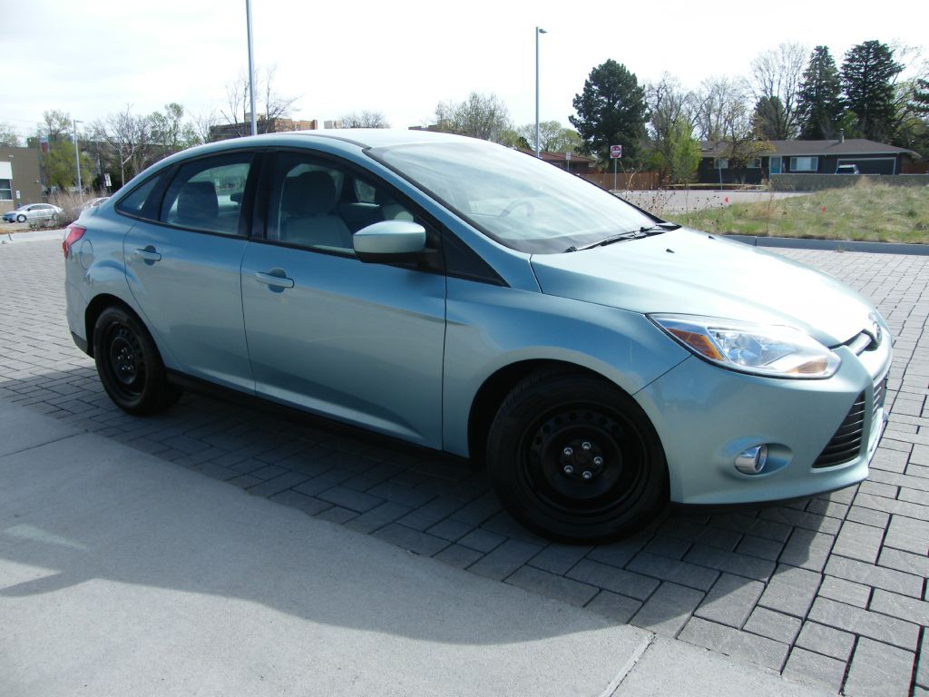 2012 FORD Focus