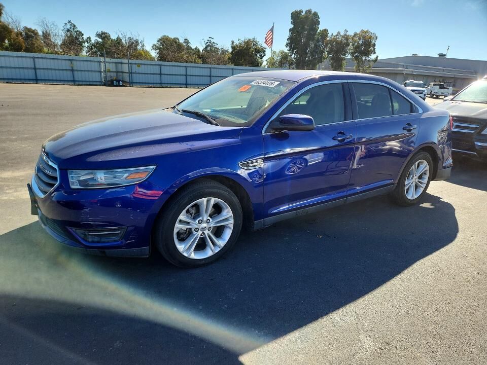 2013 FORD Taurus