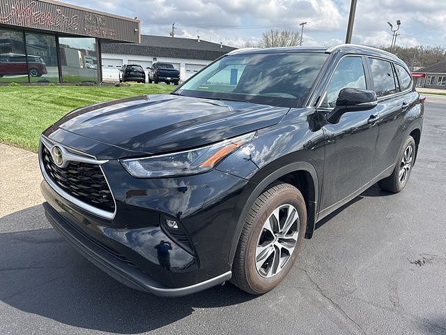 2025 TOYOTA Highlander