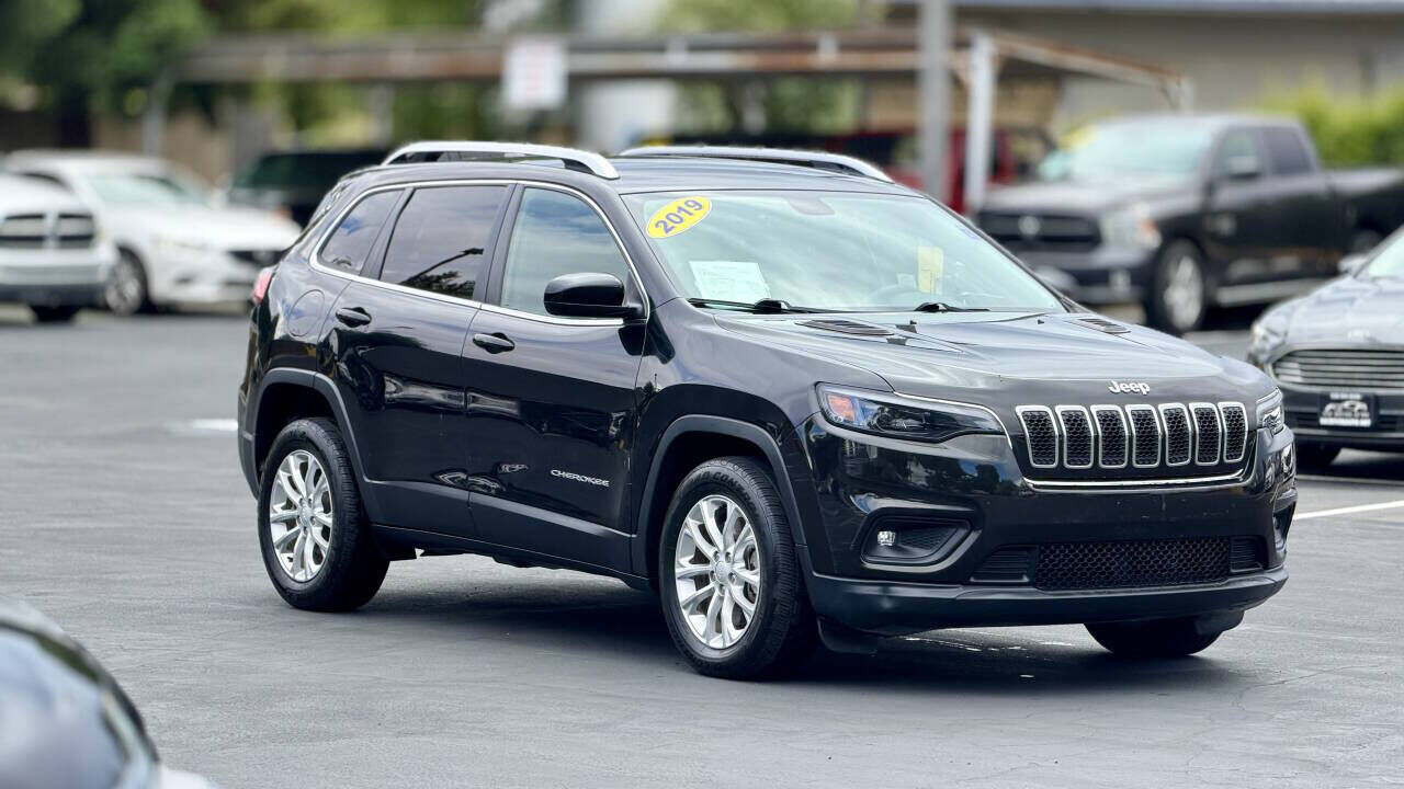 2019 JEEP Cherokee