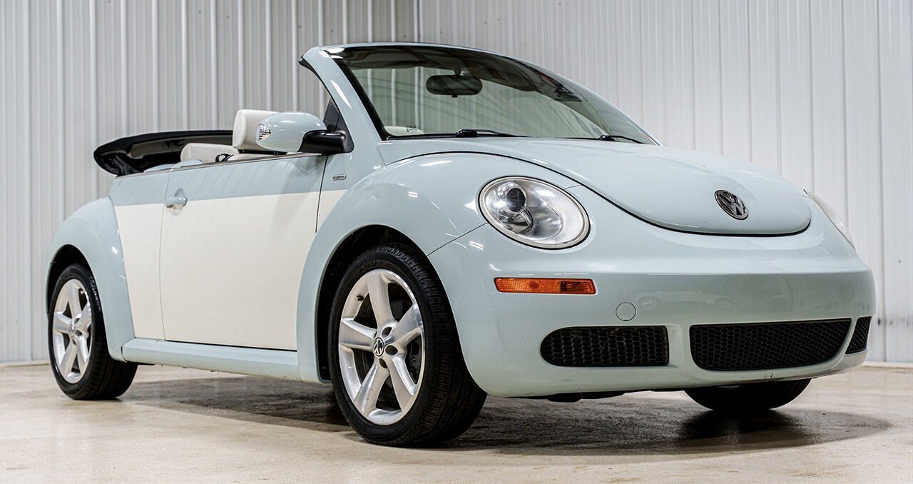 2010 VOLKSWAGEN Beetle