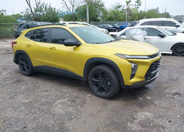 2025 CHEVROLET Trax