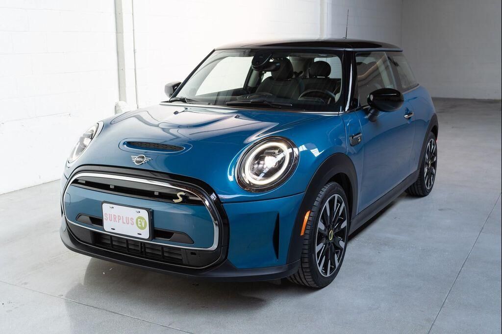 2023 MINI Hardtop