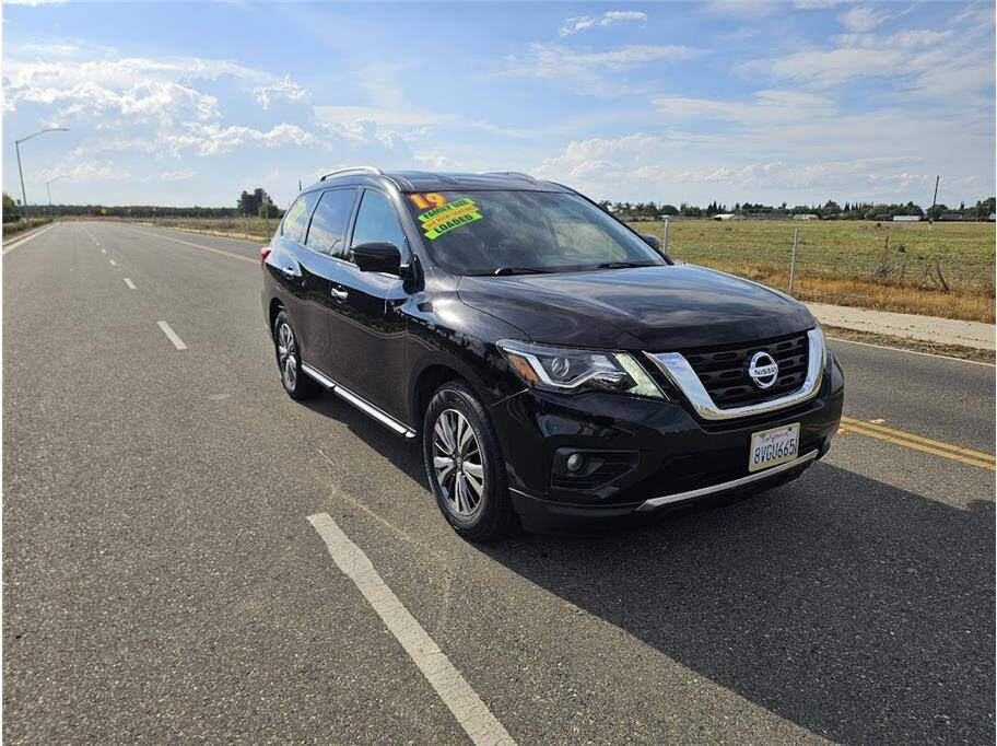2019 NISSAN Pathfinder