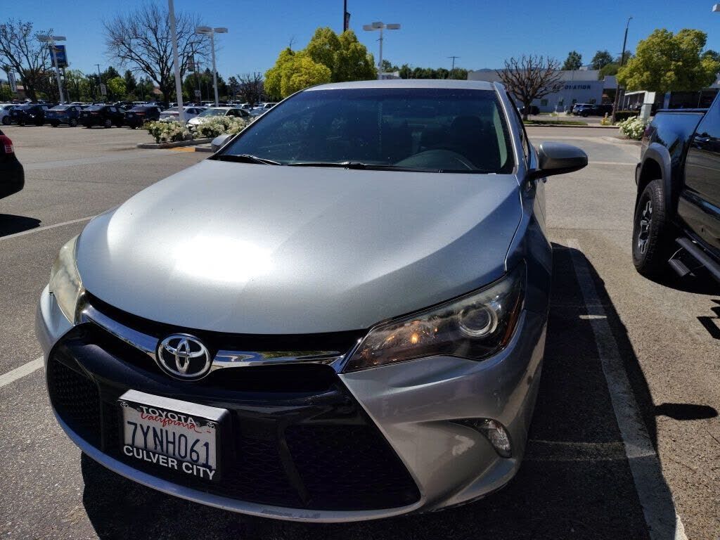 2017 TOYOTA Camry