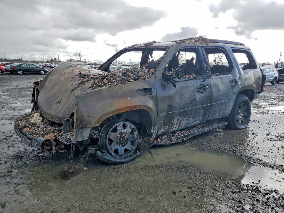 2011 CADILLAC Escalade