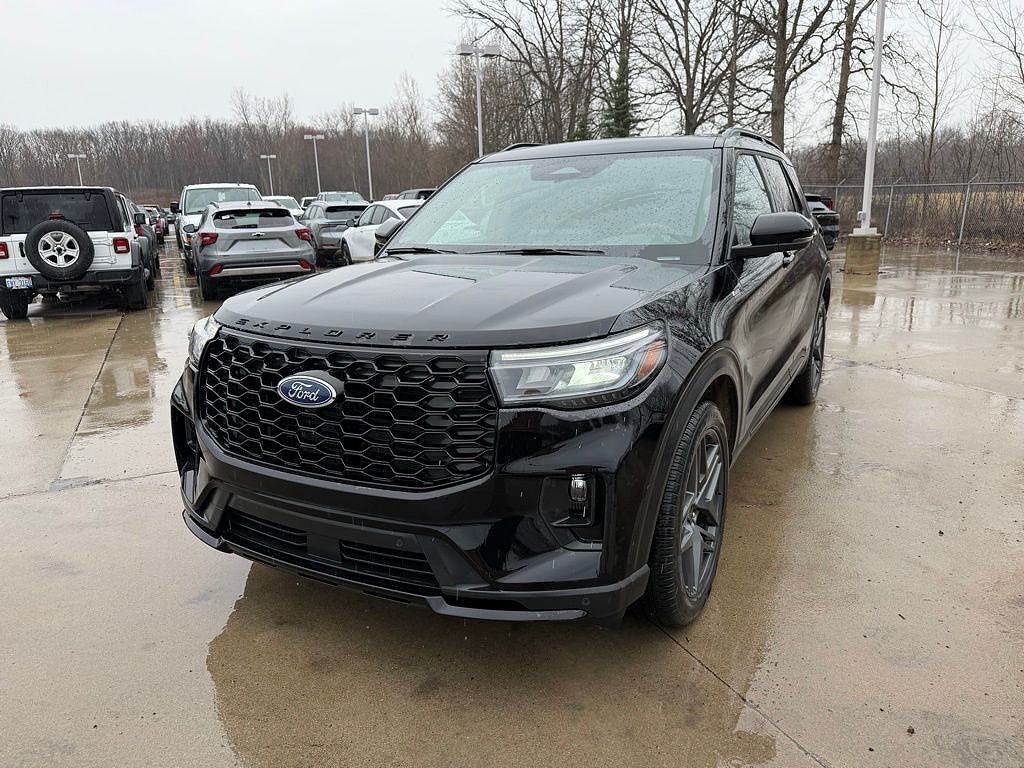 2025 FORD Explorer