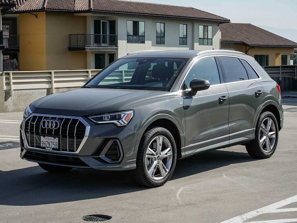 2023 AUDI Q3