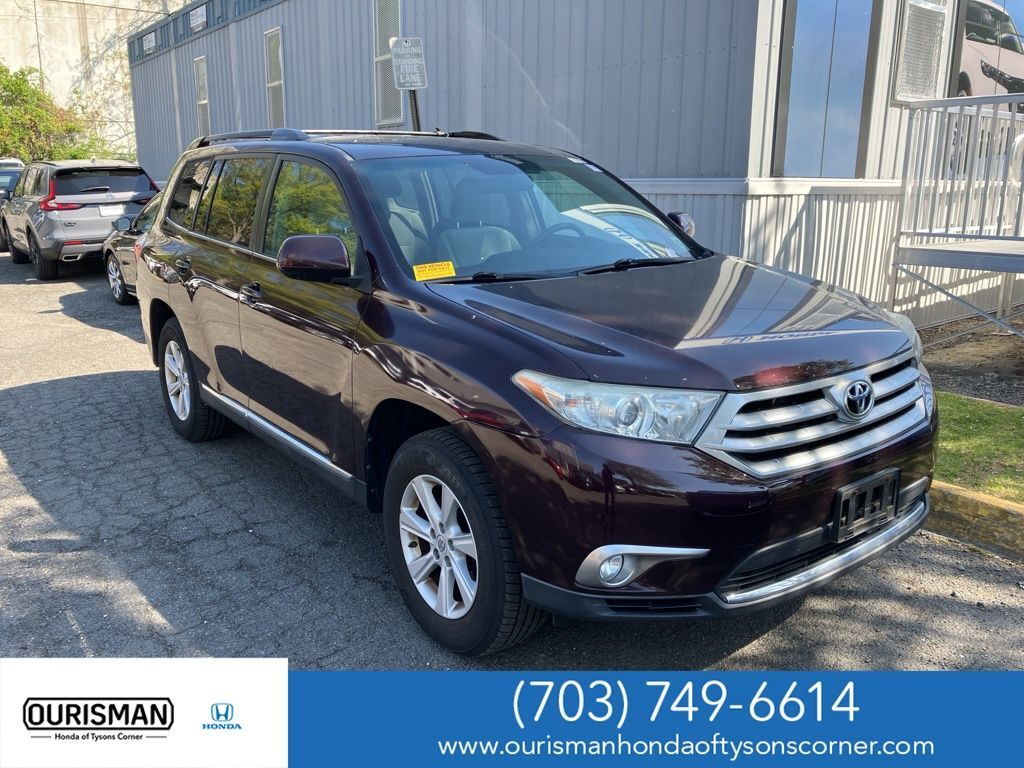2011 TOYOTA Highlander