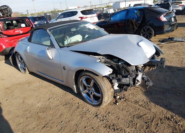 2006 NISSAN 350Z