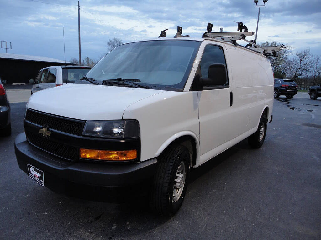 2020 CHEVROLET Express