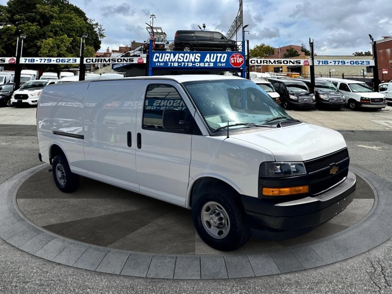 2023 CHEVROLET Express