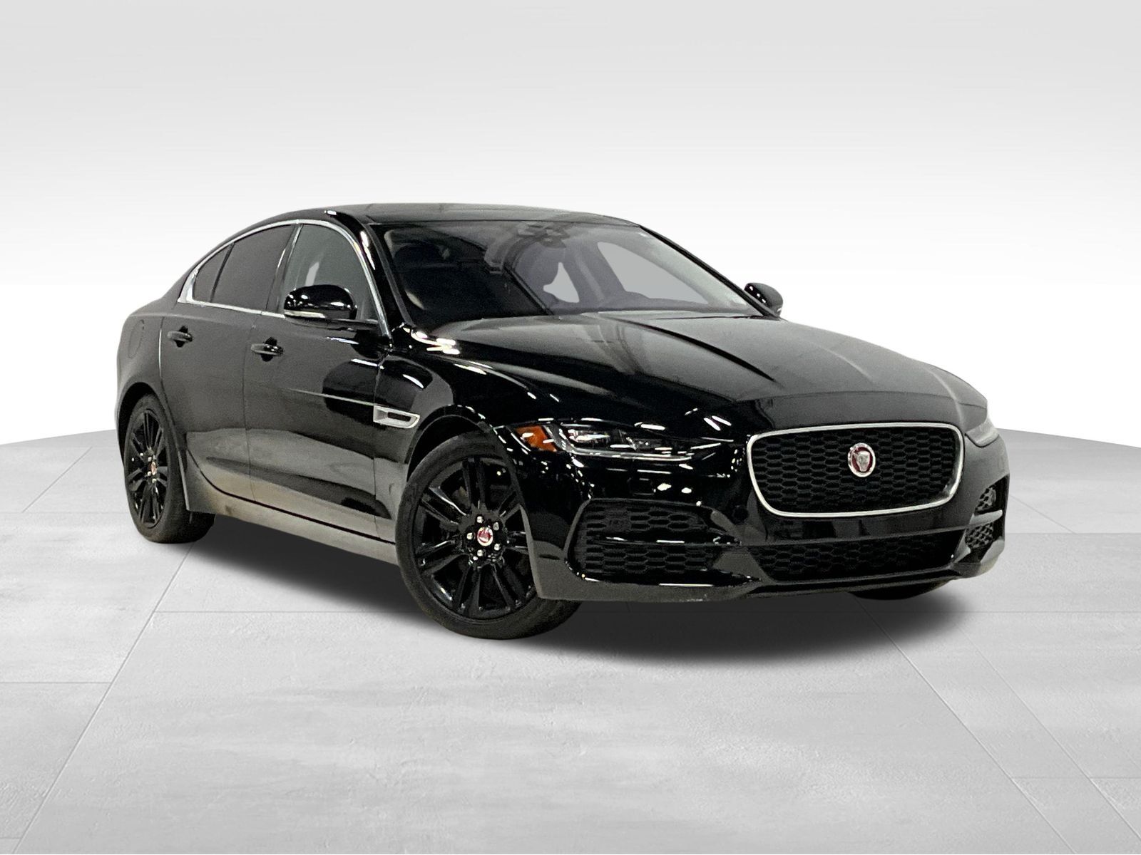 2020 JAGUAR XE