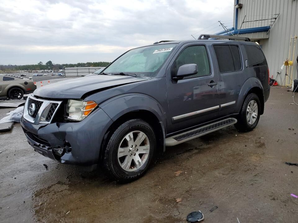 2012 NISSAN Pathfinder