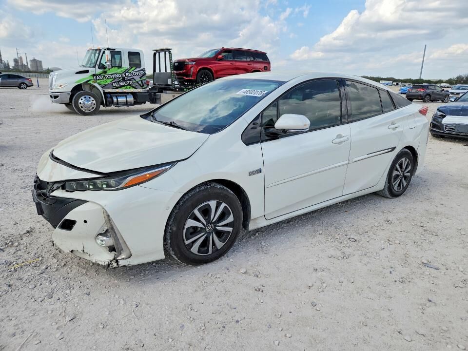 2018 TOYOTA Prius