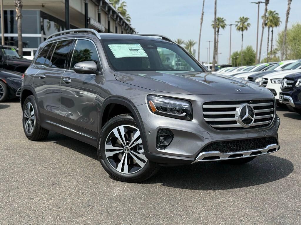 2026 MERCEDES-BENZ GLB-Class