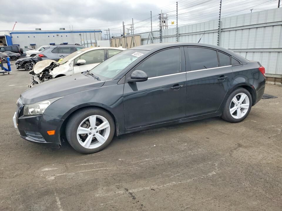 2013 CHEVROLET Cruze
