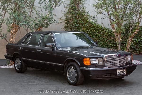 1988 MERCEDES-BENZ 560
