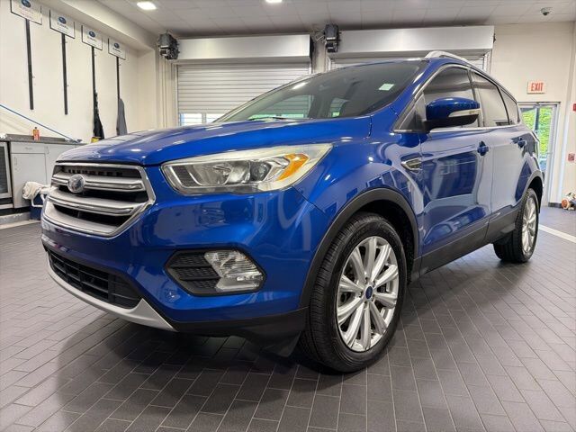 2017 FORD Escape